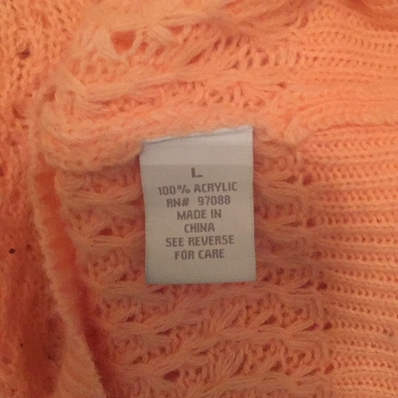 Adorable Sweater from dELiA*s - Picture 4 of 4